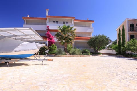 Property building, Garden