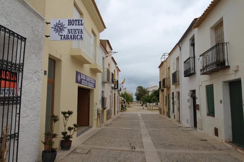Facade/entrance