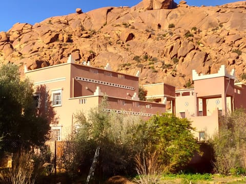 Property building, Nearby landmark, Restaurant/places to eat, Day, Natural landscape, Guests, Guests, Landmark view, Mountain view, Mountain view, Sunrise, Public Bath, Quiet street view
