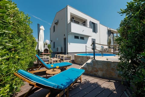 Property building, Pool view, Pool view, Swimming pool, Swimming pool