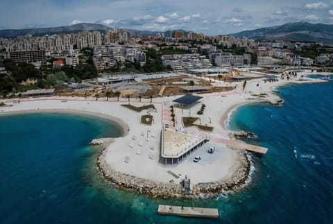 Apartments Bonus and private parking Apartment in Split