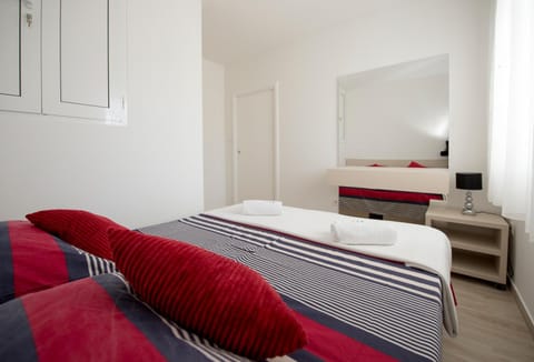 Apartments Bonus and private parking Apartment in Split