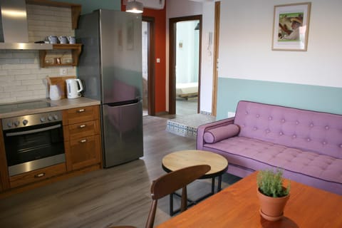 Kitchen or kitchenette, Living room