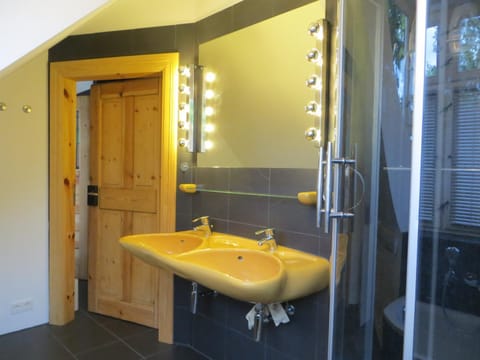 Shower, Bathroom, Decorative detail