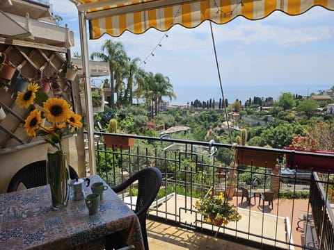 Balcony/Terrace, Breakfast