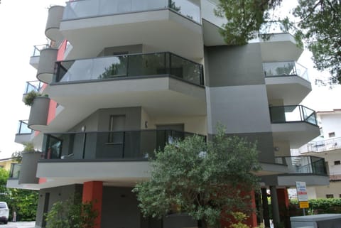 Property building, Balcony/Terrace