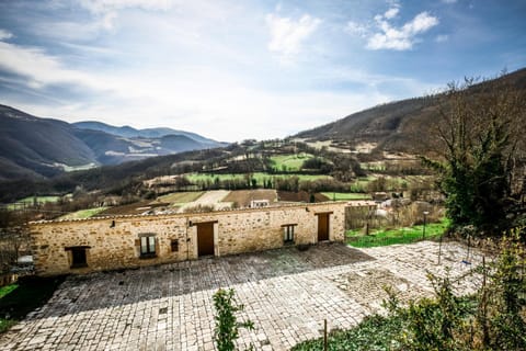 Facade/entrance, Bird's eye view