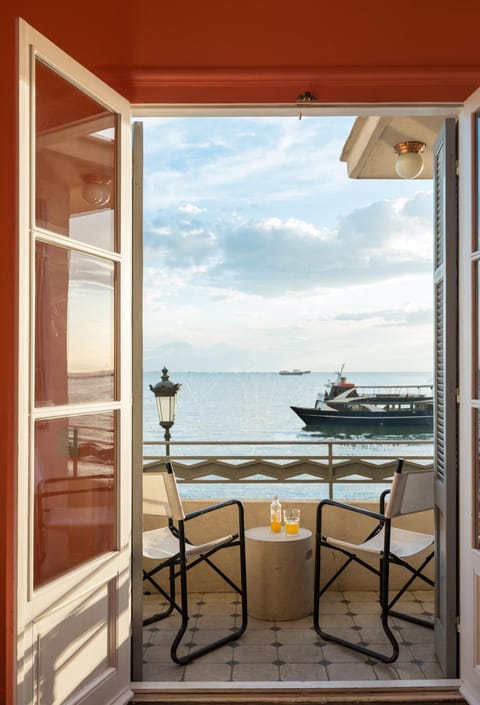 Balcony/Terrace, Bedroom, City view, Sea view, Non alcoholic drinks