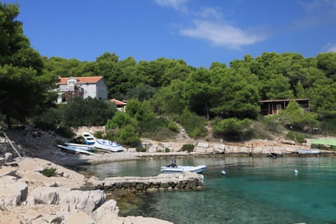 Neighbourhood, Natural landscape, Beach