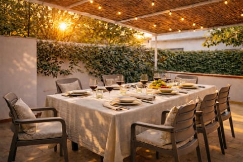 Patio, Garden, Dining area, Garden view