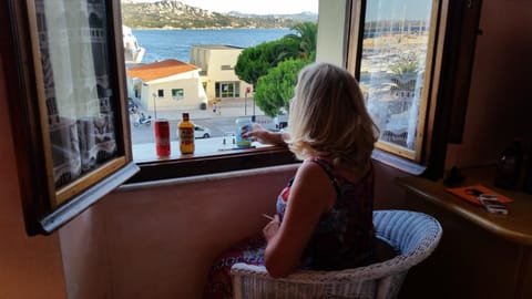 City view, Sea view