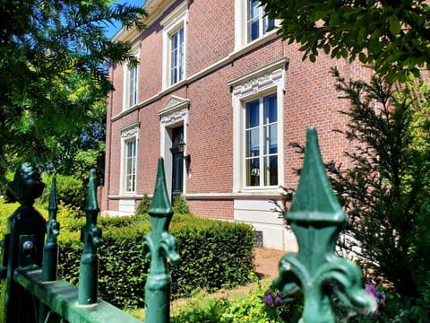 Facade/entrance, On site