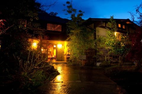 Property building, Facade/entrance, Garden