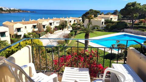 Sea view, Swimming pool