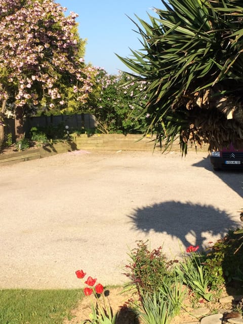 Hotel du 6 juin Hotel in Normandy