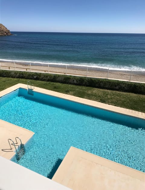 Balcony/Terrace, Decorative detail, Beach, Beach, Swimming pool, Swimming pool