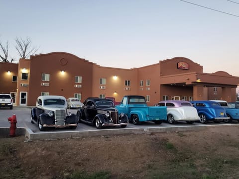 The Sunset Inn Motel in Alamosa
