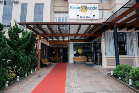Property building, Facade/entrance, Day, Property logo or sign, Logo/Certificate/Sign, Street view