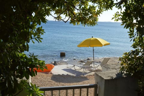 View (from property/room), Beach, Canoeing, Sea view, sunbed