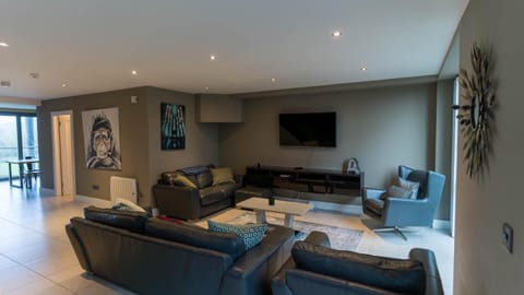 Reeks Gateway Townhouse Apartment in Killarney