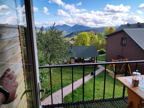 View (from property/room), Balcony/Terrace, Mountain view