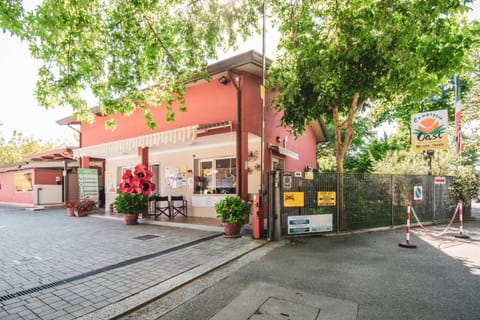 Camping OASI Campground/ 
RV Resort in Marina di Massa