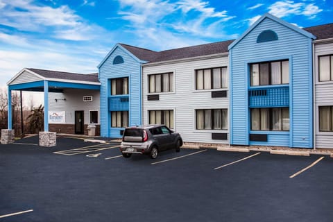 Property building, Day, On site, Time of day
