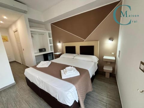 Bed, Photo of the whole room, Bedroom, towels, wardrobe