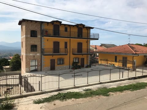 Quiet street view, Inner courtyard view