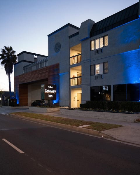Property building, Facade/entrance, Property logo or sign
