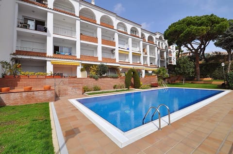 Facade/entrance, Garden view, Pool view, Swimming pool, Swimming pool