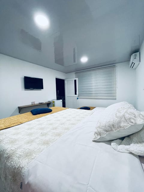 Bed, Bedroom, air conditioner