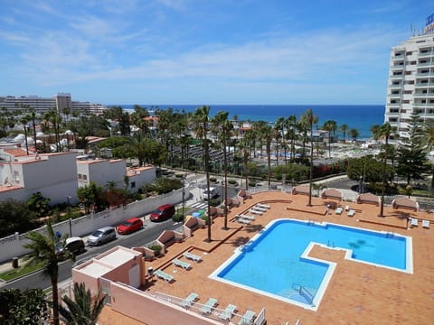City view, City view, Pool view, Pool view, Sea view, Sea view, Swimming pool