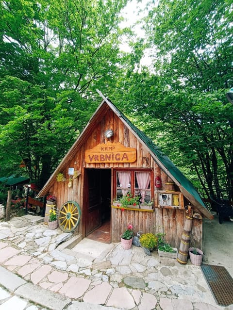 Property building, Natural landscape, Balcony/Terrace, Lobby or reception, Lounge or bar, Seating area