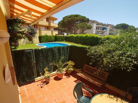 Garden, Balcony/Terrace, Garden view, Pool view, Swimming pool