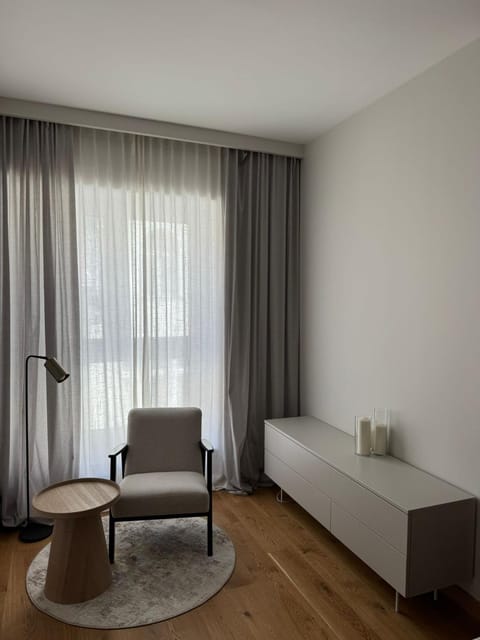 Photo of the whole room, Seating area, Bedroom