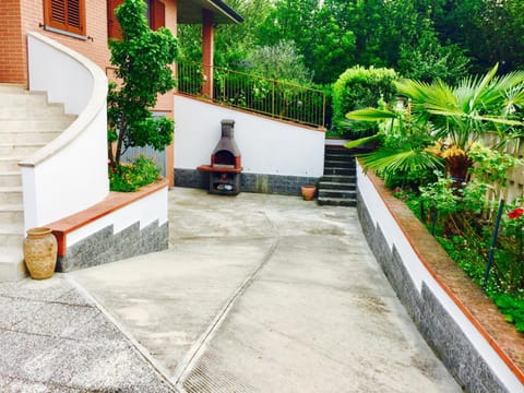 BBQ facilities, Garden