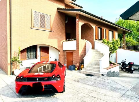 Large Villa up 15 people near Milan & Rho Fiera House in Lombardy