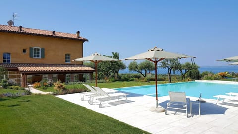 Ca Muretta Relais Farm Stay in Lake Garda