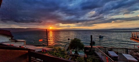 Balcony/Terrace, Lake view, Sunset