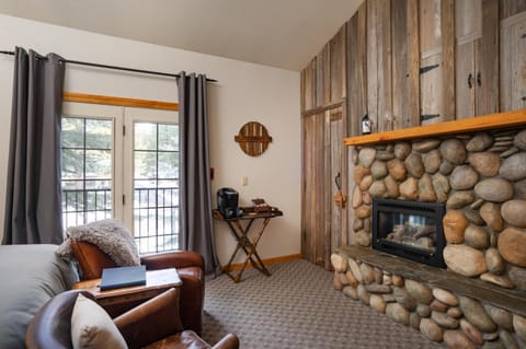 Black Bear Lodge Hotel in South Lake Tahoe