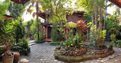 The Arya guest house Bed and Breakfast in Bali