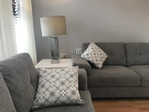 Living room, Seating area, internet, internet, locker, locker