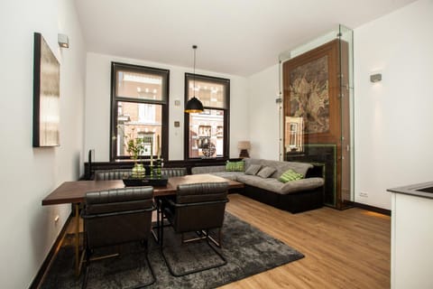 Kitchen or kitchenette, Living room, Dining area