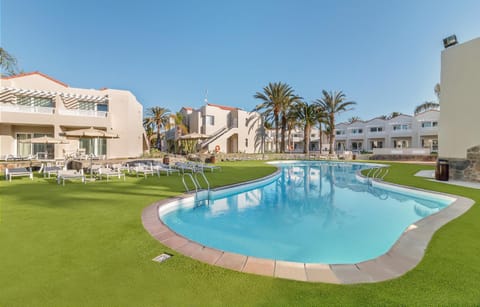 Floor plan, Pool view, Swimming pool