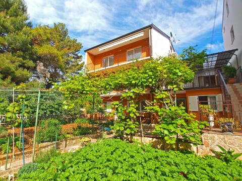 Apartments Branko 1348 Apartment in Pula