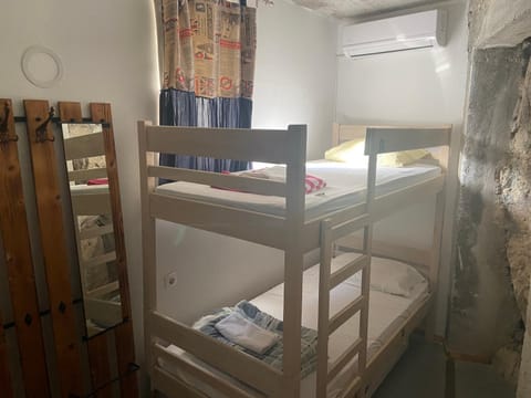 bunk bed