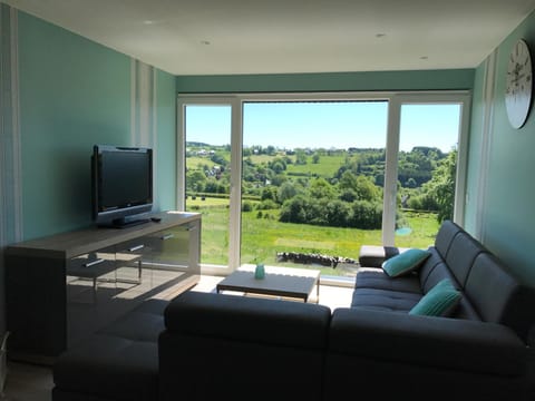 Living room, Mountain view