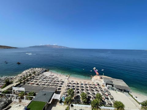 Day, Beach, Mountain view, Sea view, sunbed