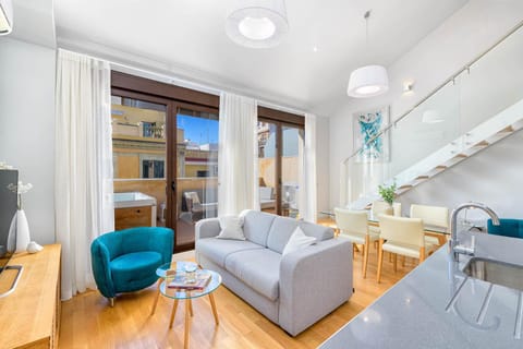 Communal lounge/ TV room, Living room